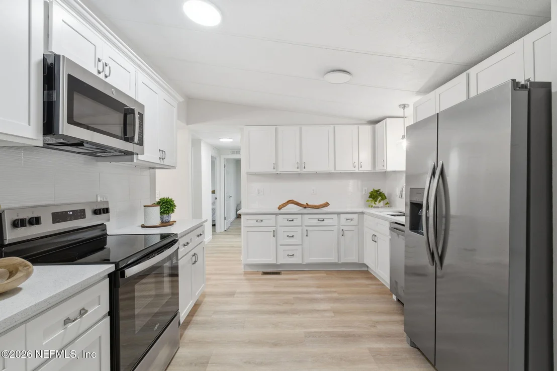 Photo of 8337 SINGLETON Place