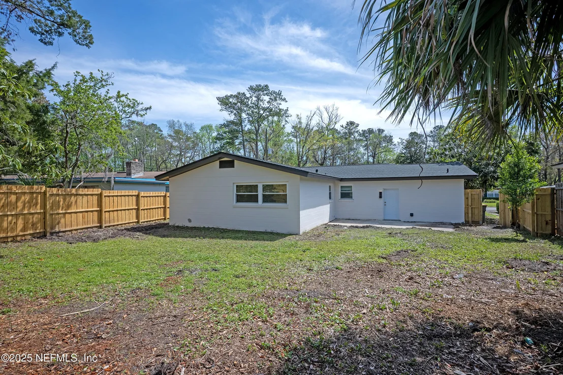 Photo of 2555 LOFBERG Drive