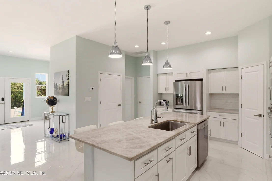 Photo of 5900 COSTANERO Road