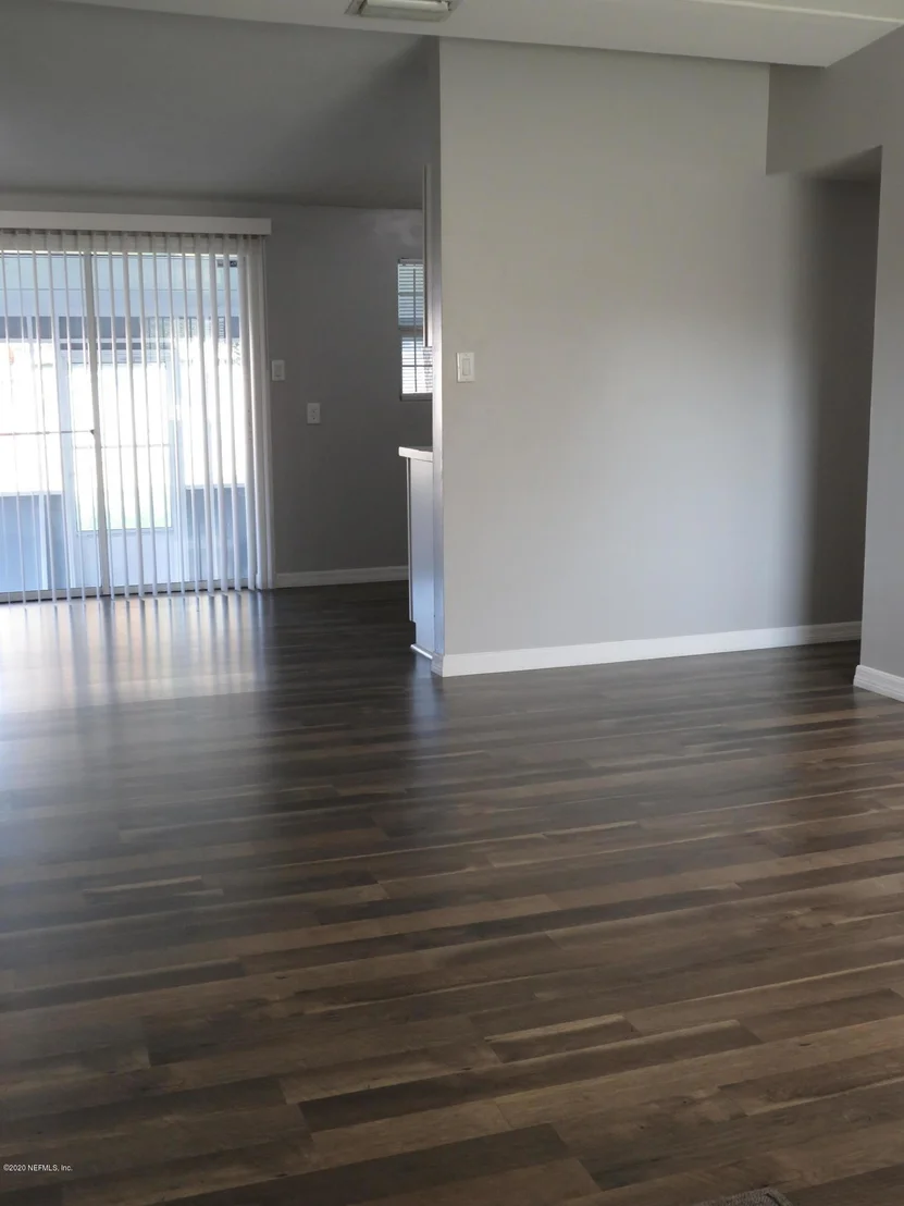 Photo of 1712 ST CLAIR Street