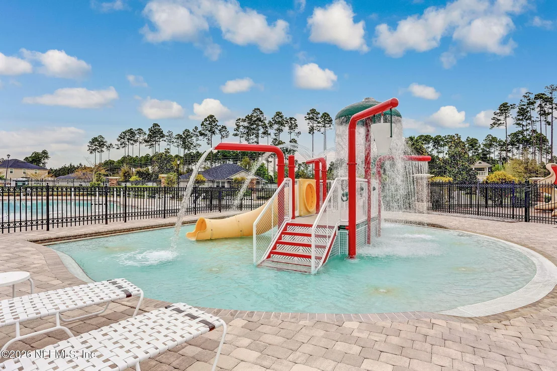 Photo of 95237 PERIWINKLE Place