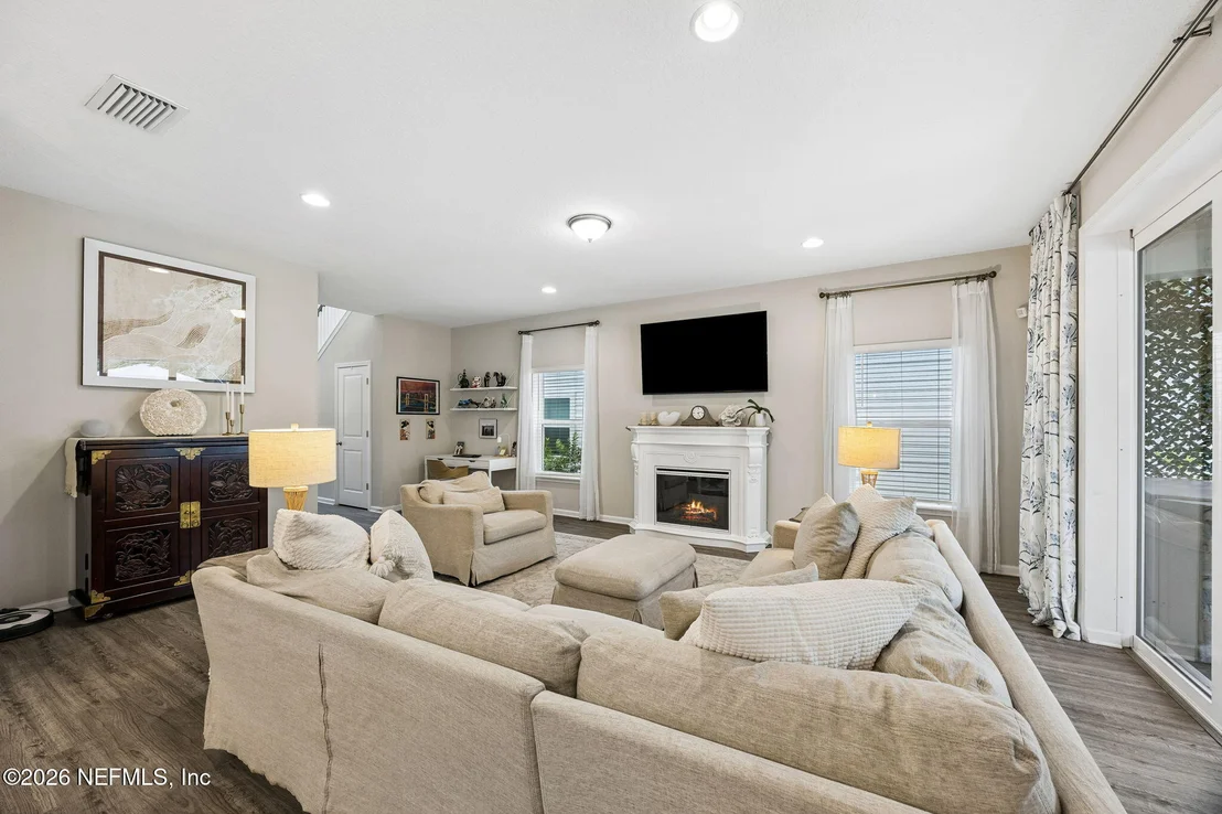 Photo of 317 HOLLY FOREST Drive