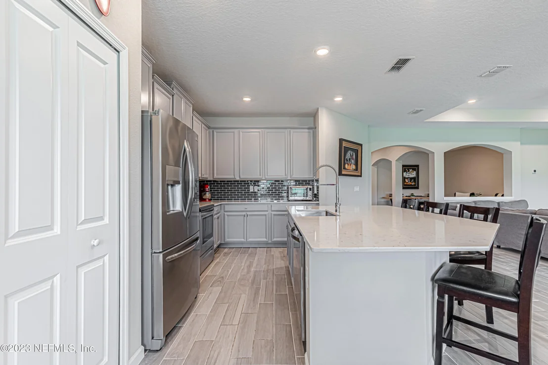 Photo of 9627 LOVAGE Lane