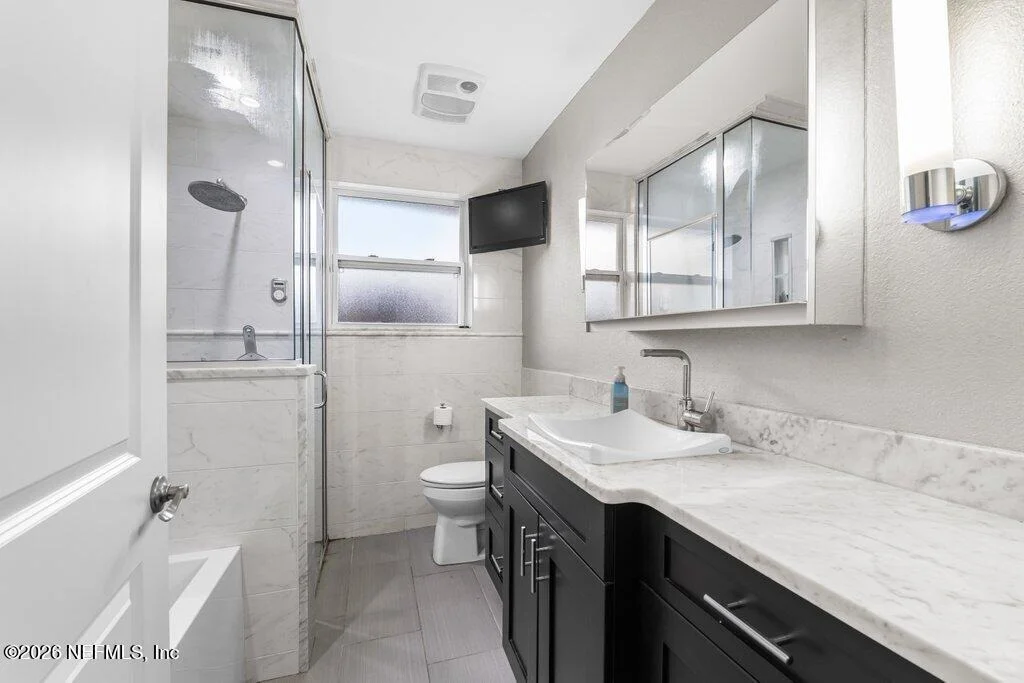 Photo of 5762 HESTON Road