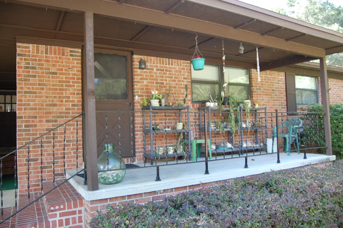 Photo of 2810 Robinette Drive