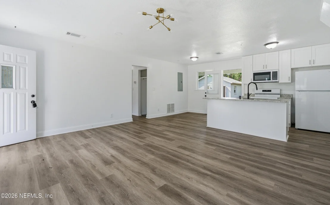 Photo of 8988 CASTLE Boulevard
