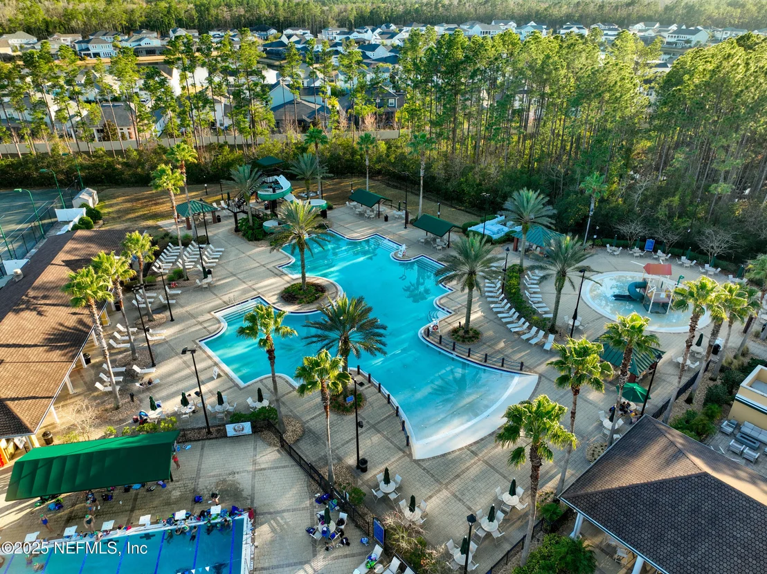 Photo of 537 DANDELION Drive