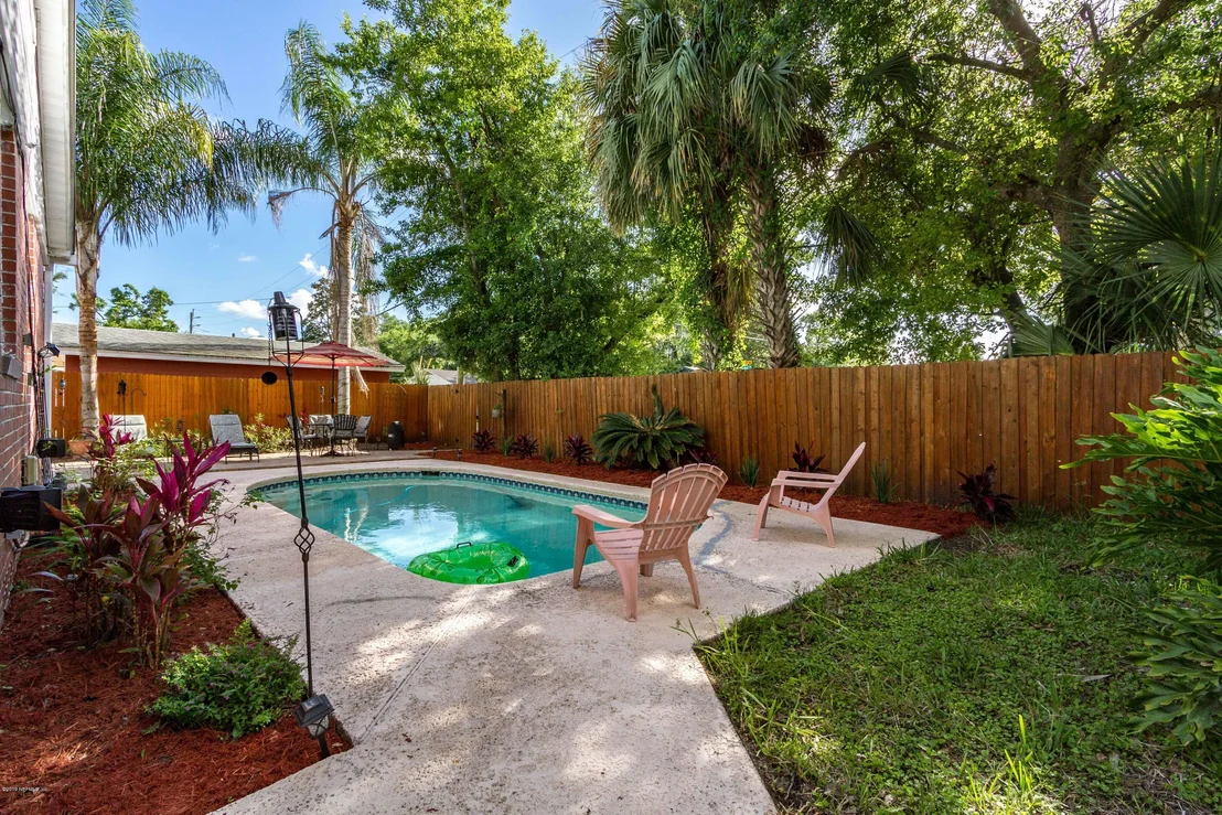 Photo of 2150 TRAYMORE Road