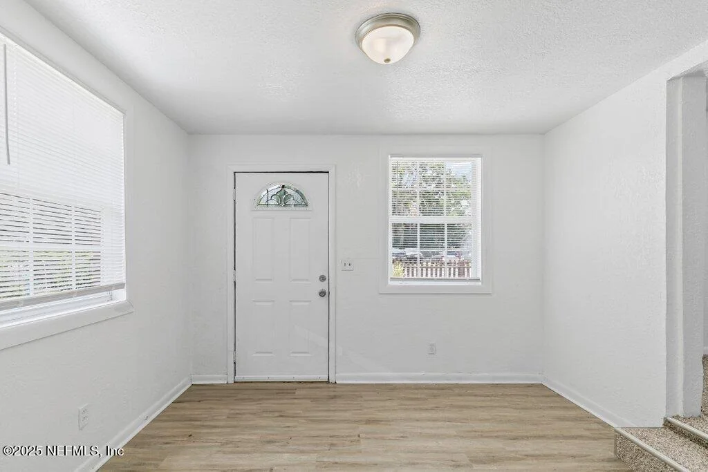 Photo of 2864 LEONID Road