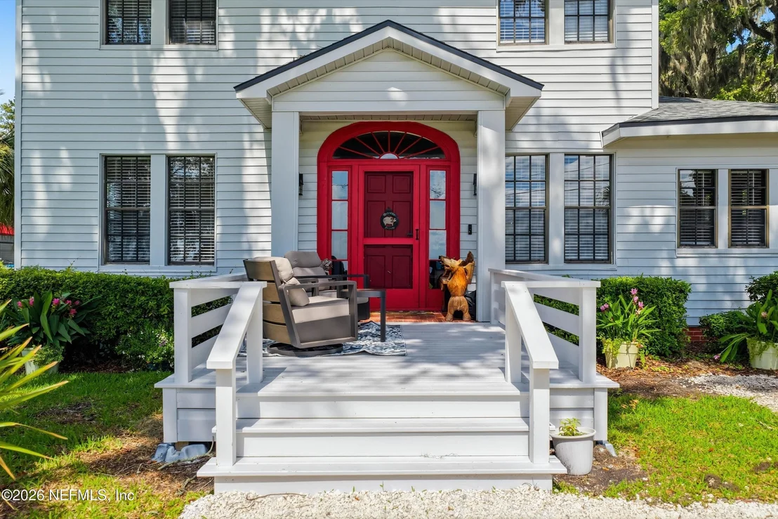Photo of 1434 RIVER Road
