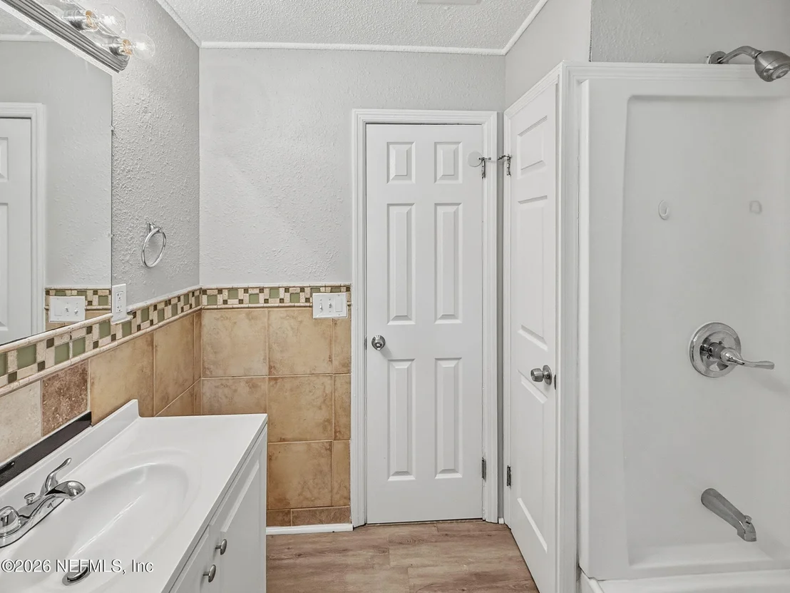 Photo of 3842 ANVERS Boulevard