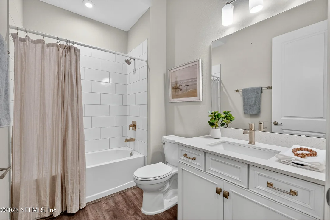 Photo of 243 PINELLAS Way