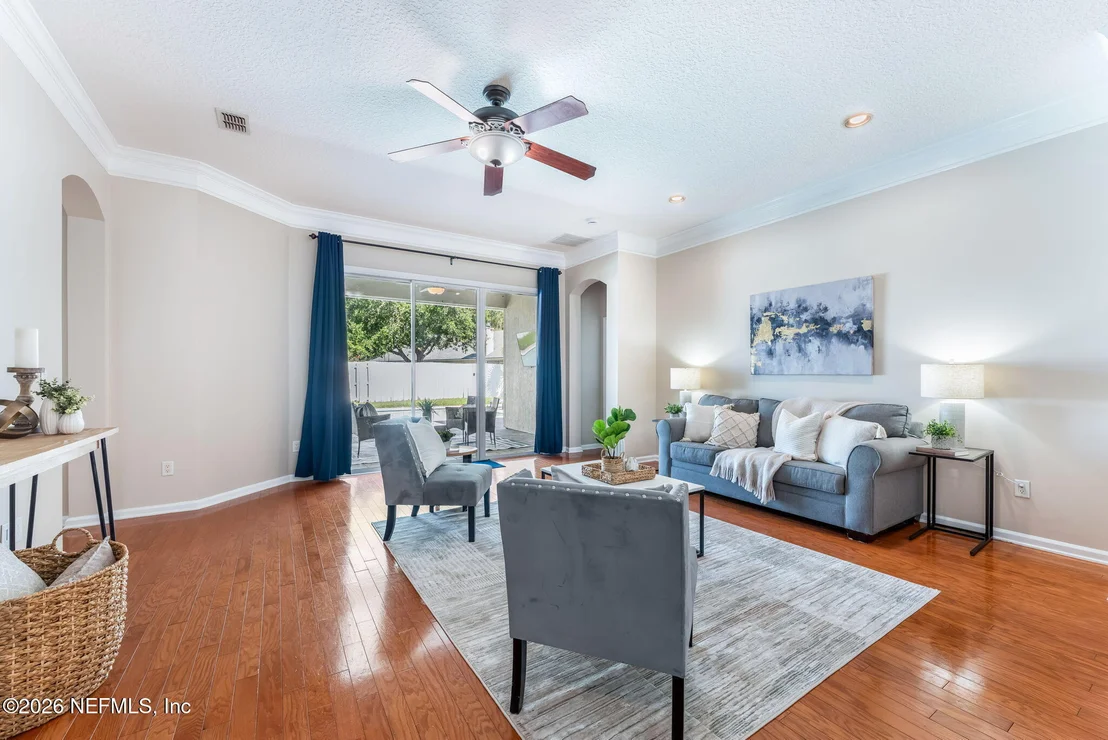 Photo of 464 JOHNS CREEK Parkway