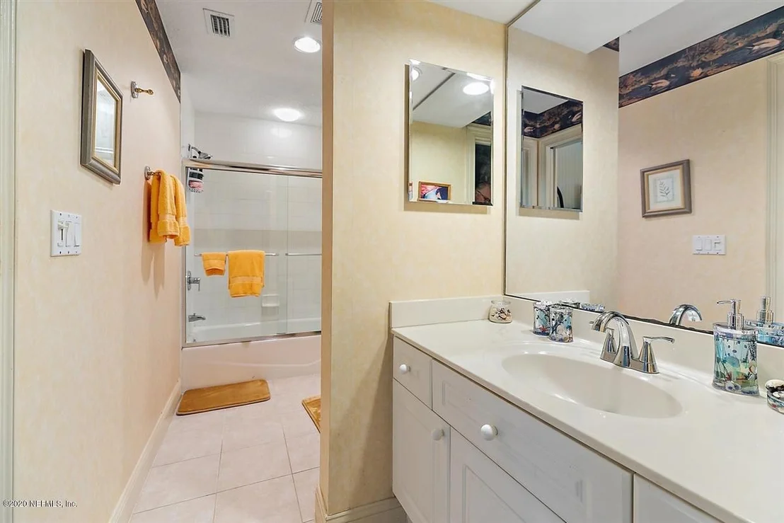 Photo of Unit 1334 at 355 N SHORE Circle