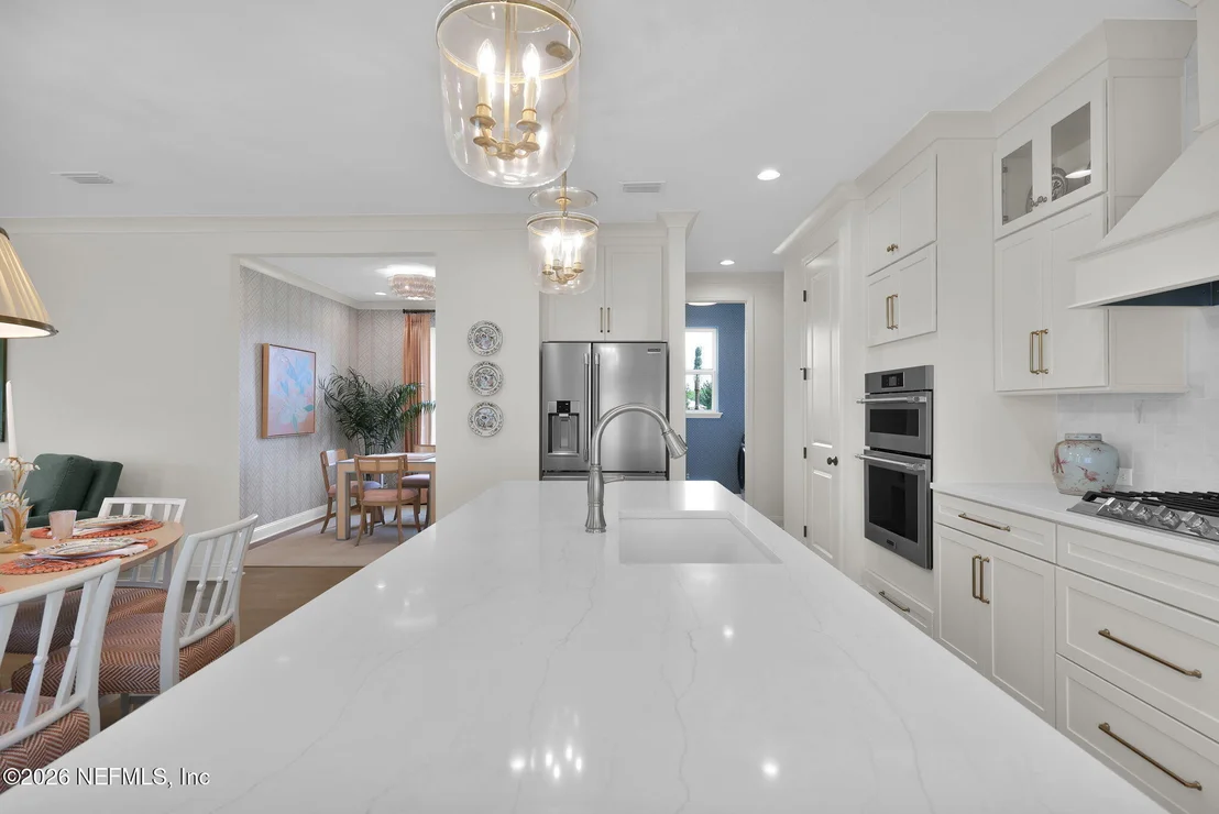 Photo of 342 SEAMARK Drive