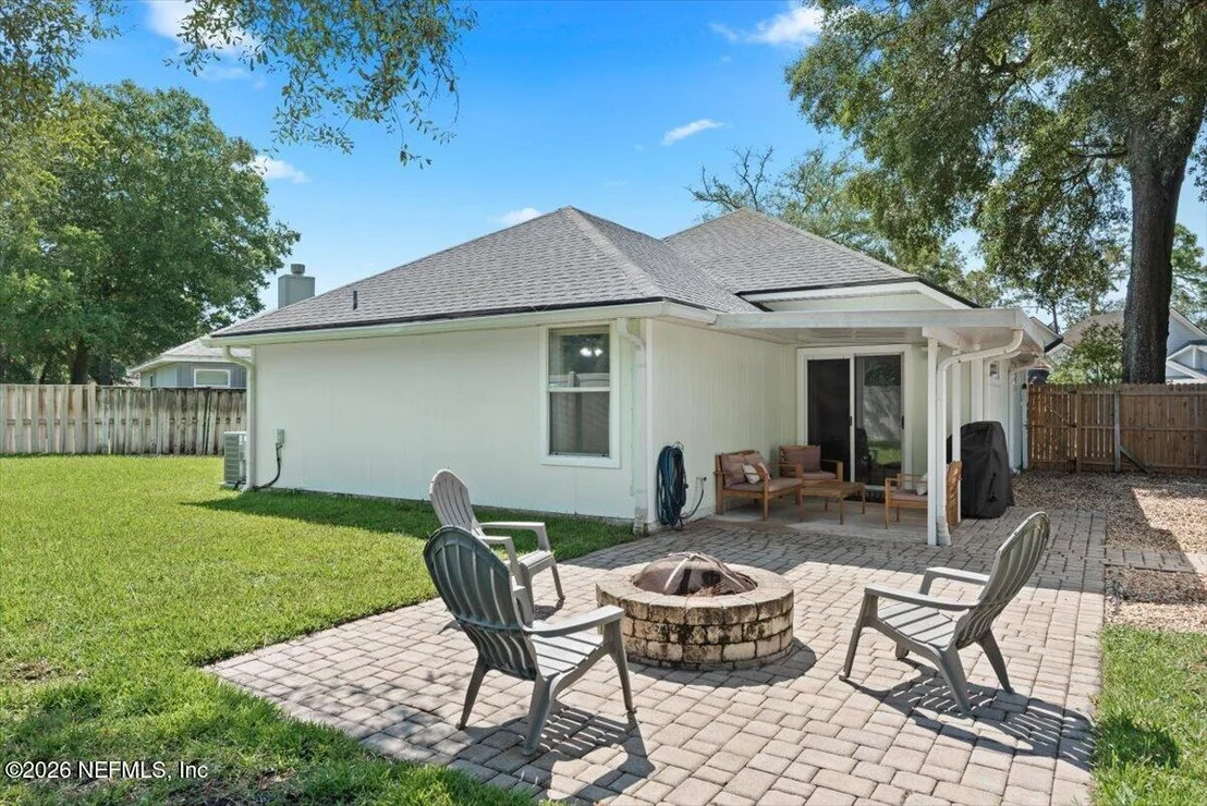 Photo of 7611 LEAFY FOREST Way