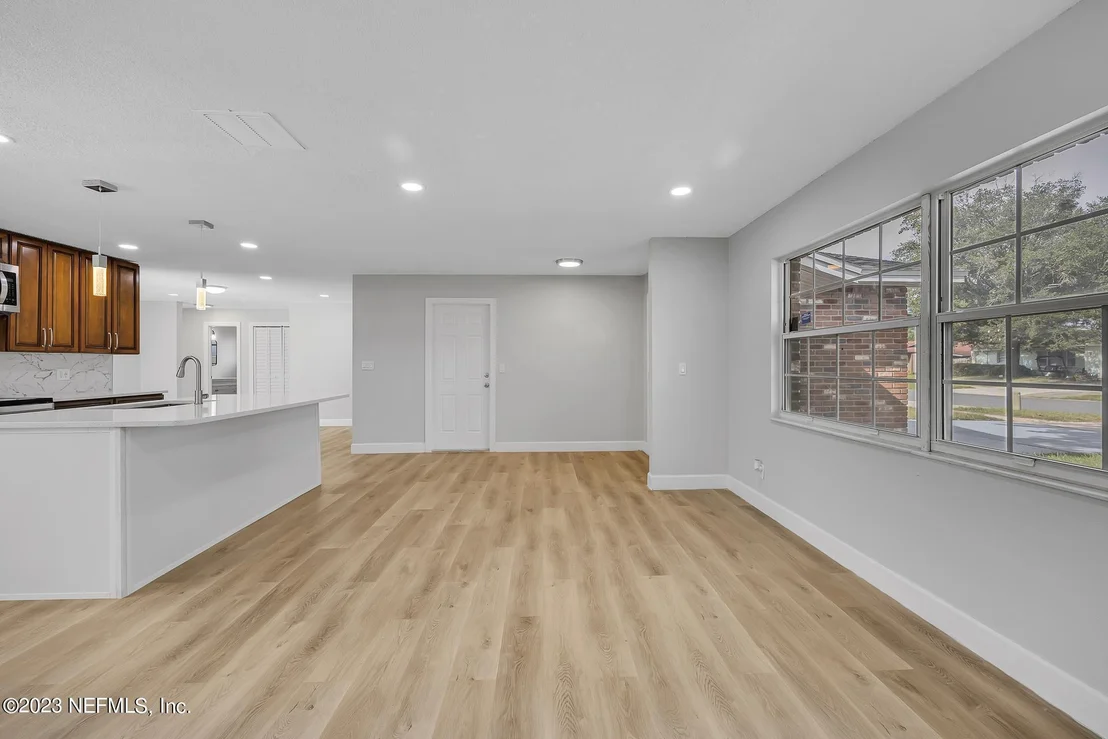 Photo of 6096 CHECKMATE Lane