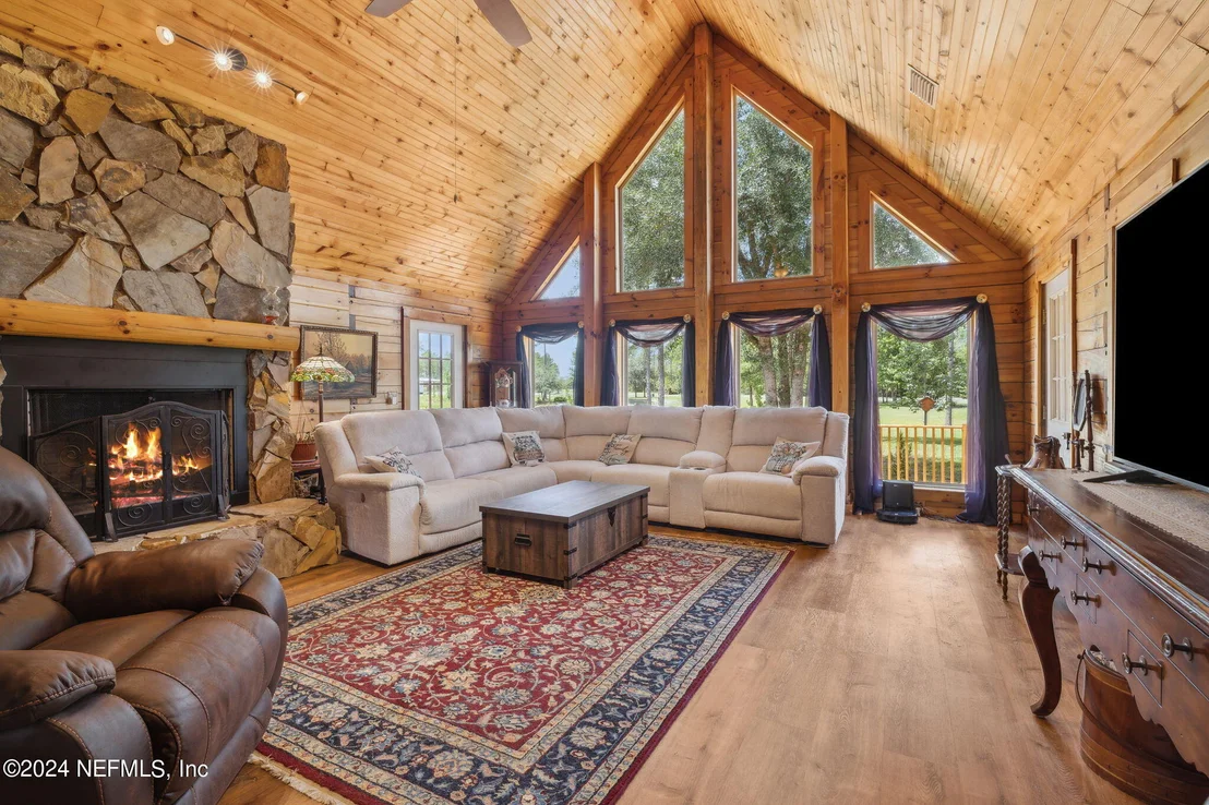 Photo of 16358 DEACON Drive