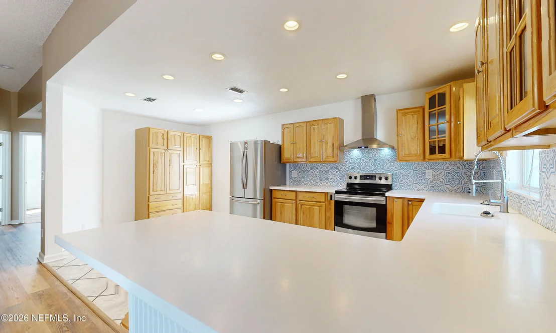 Photo of 55592 DEER RUN Road SE