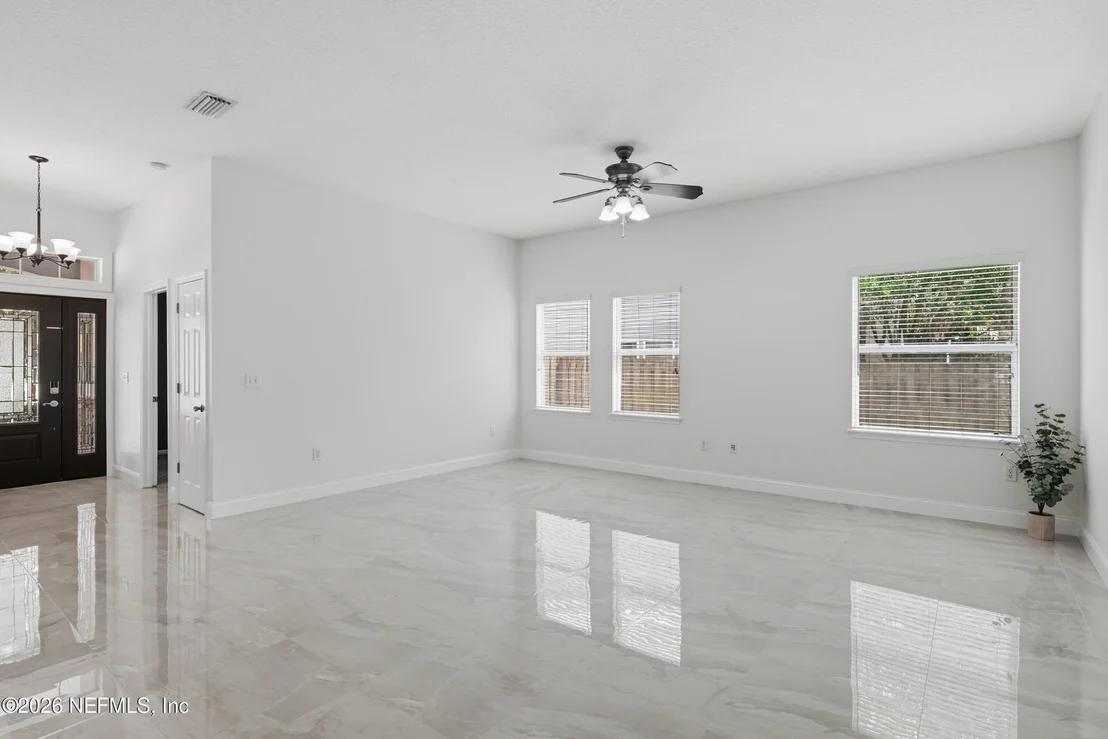 Photo of 951 CHURCHHILL Lane