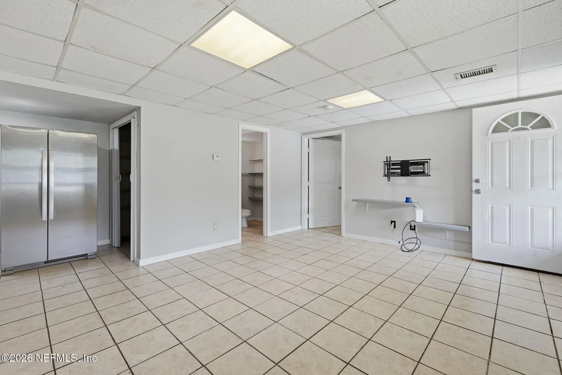Photo of 865 COLE Road