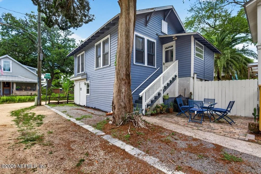 Photo of 13 ROHDE Avenue