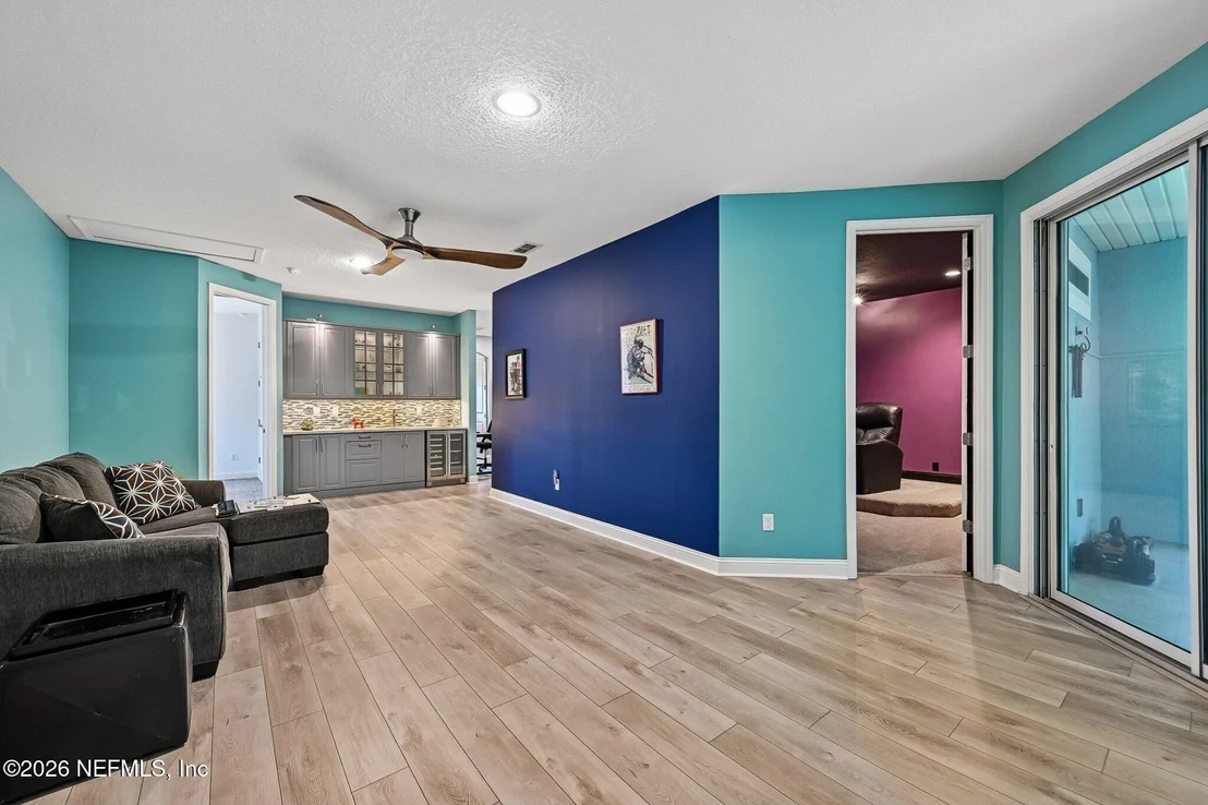 Photo of 136 DUNDEE Place