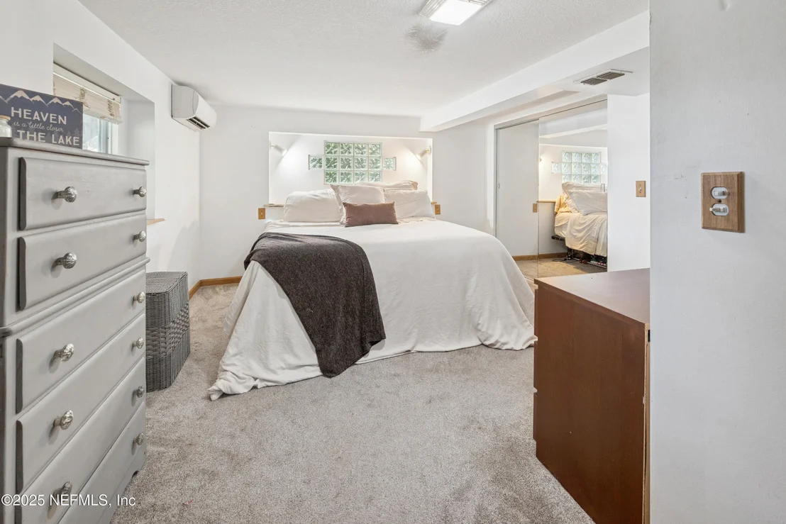 Photo of 5648 SILVER SANDS Circle