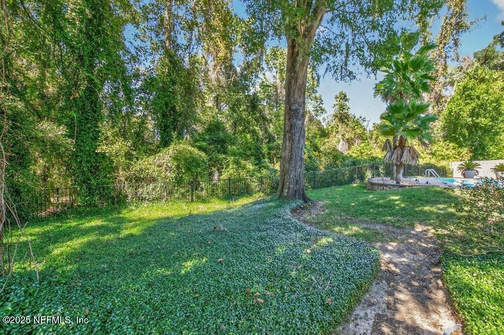 Photo of 2722 BOTTOMRIDGE Drive