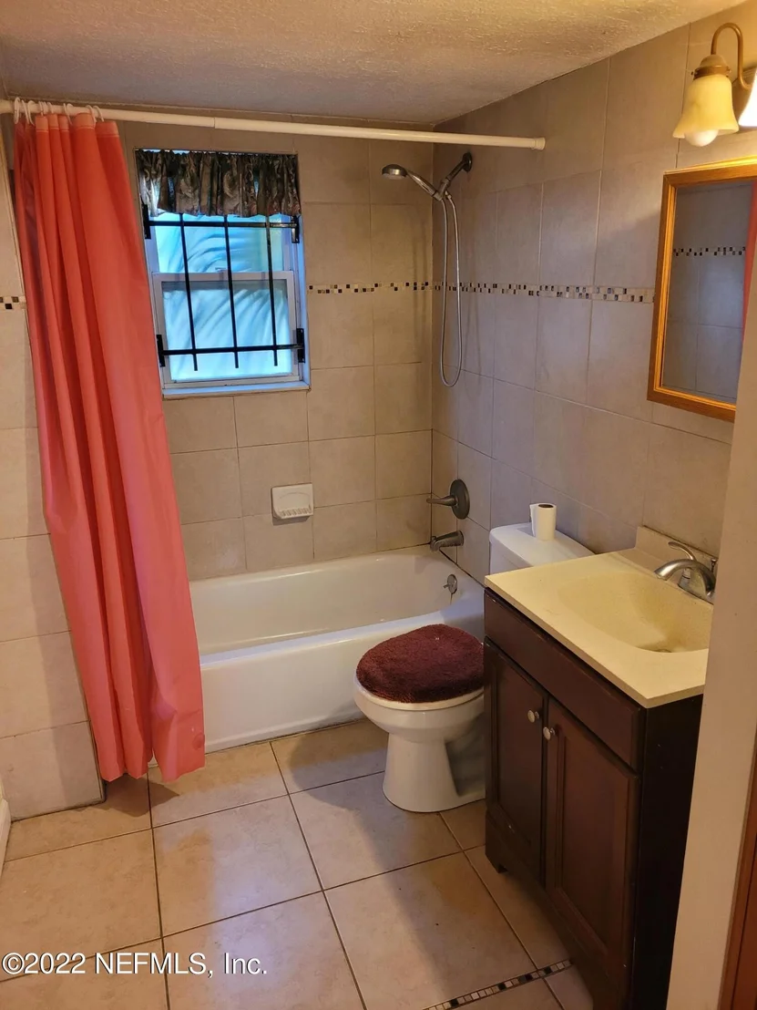 Photo of 1028 DANIEL Street