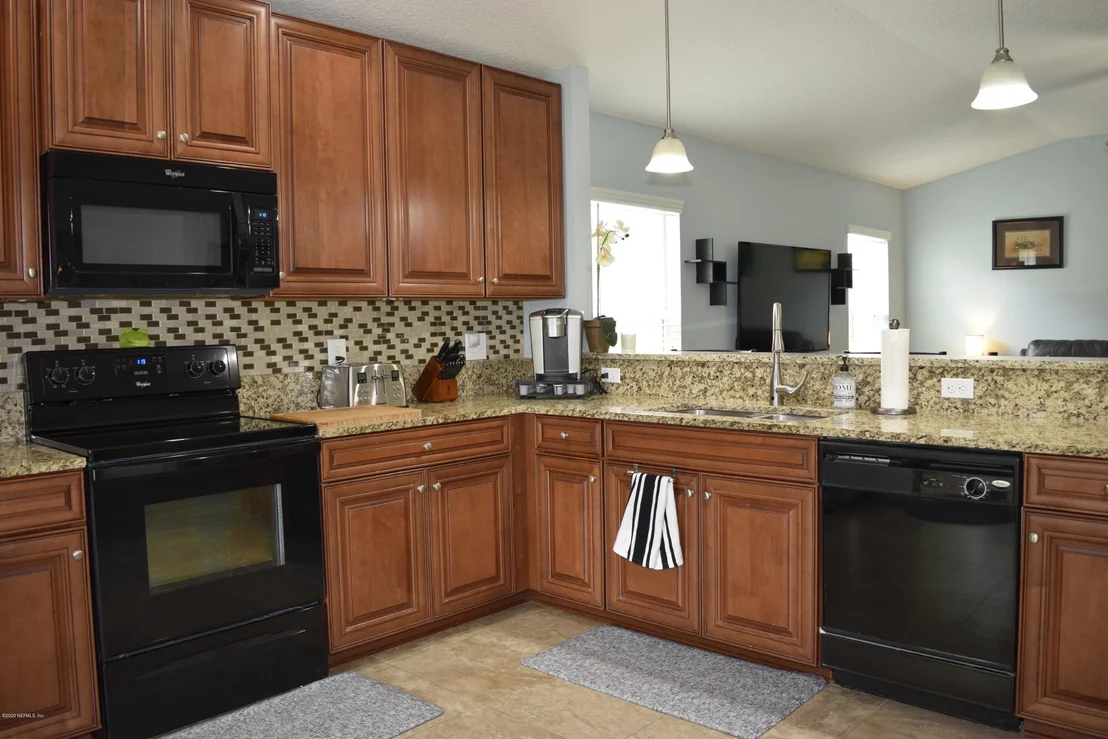 Photo of 325 PALAZZO Circle
