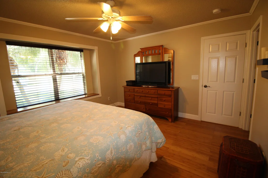 Photo of 237 WISTERIA Road