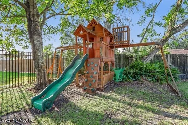 Photo of 5221 RIVER PARK Drive