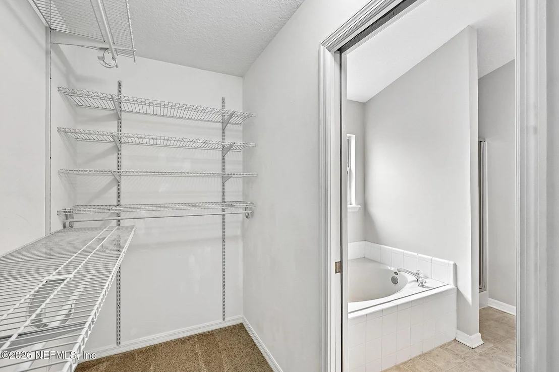 Photo of 912 BUTTERCUP Drive