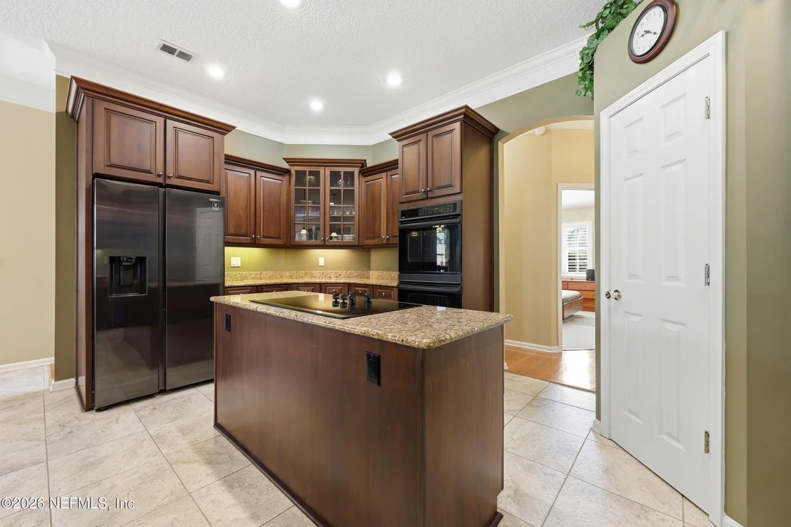 Photo of 1140 HIDEAWAY Drive N