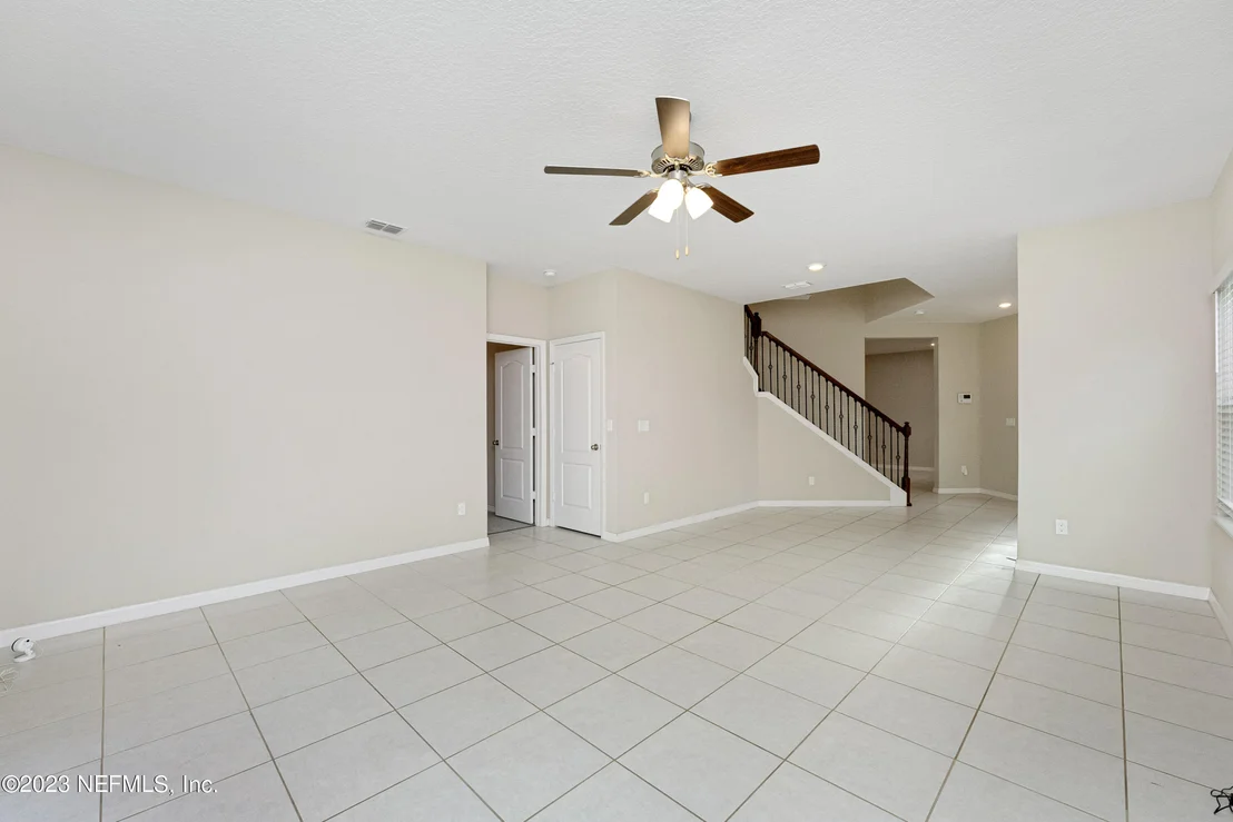 Photo of 207 BRYBAR Drive