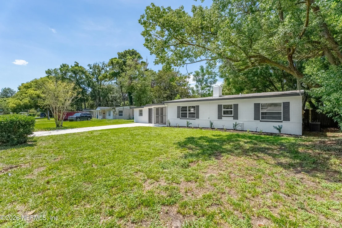 Photo of 5431 RIVER FOREST Drive