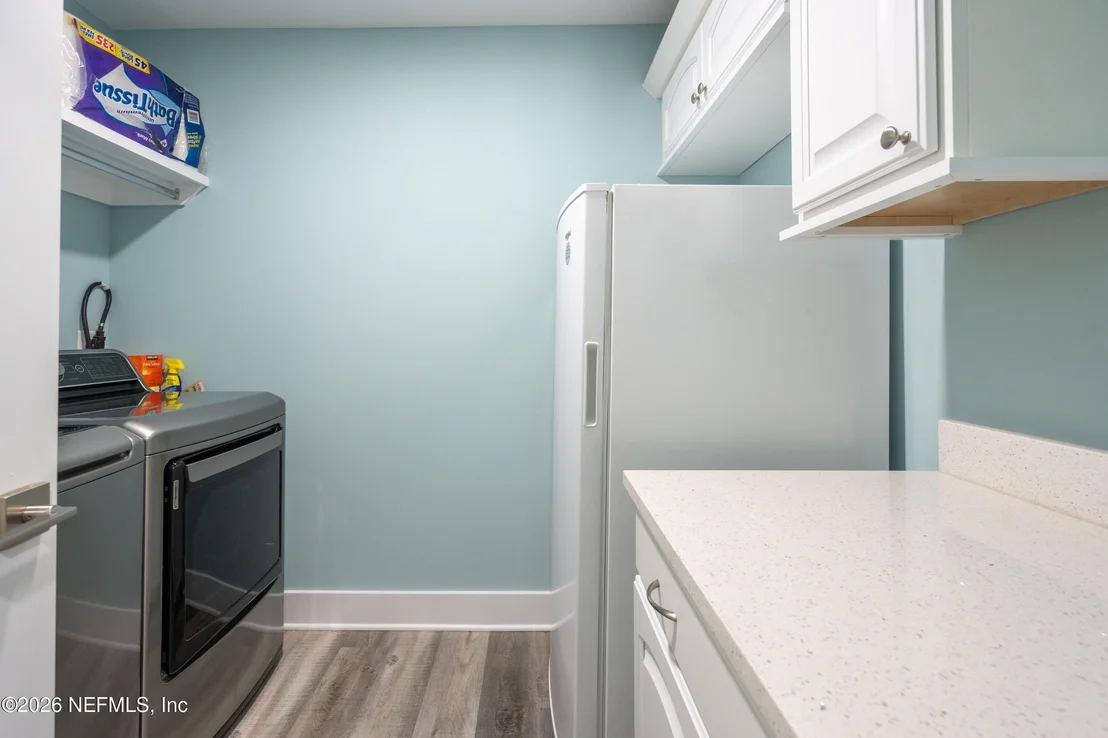 Photo of 907 QUEEN Road