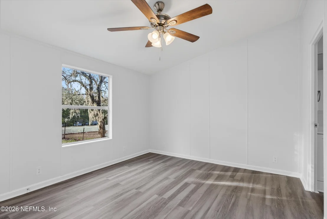 Photo of 7595 OAK FOREST Road