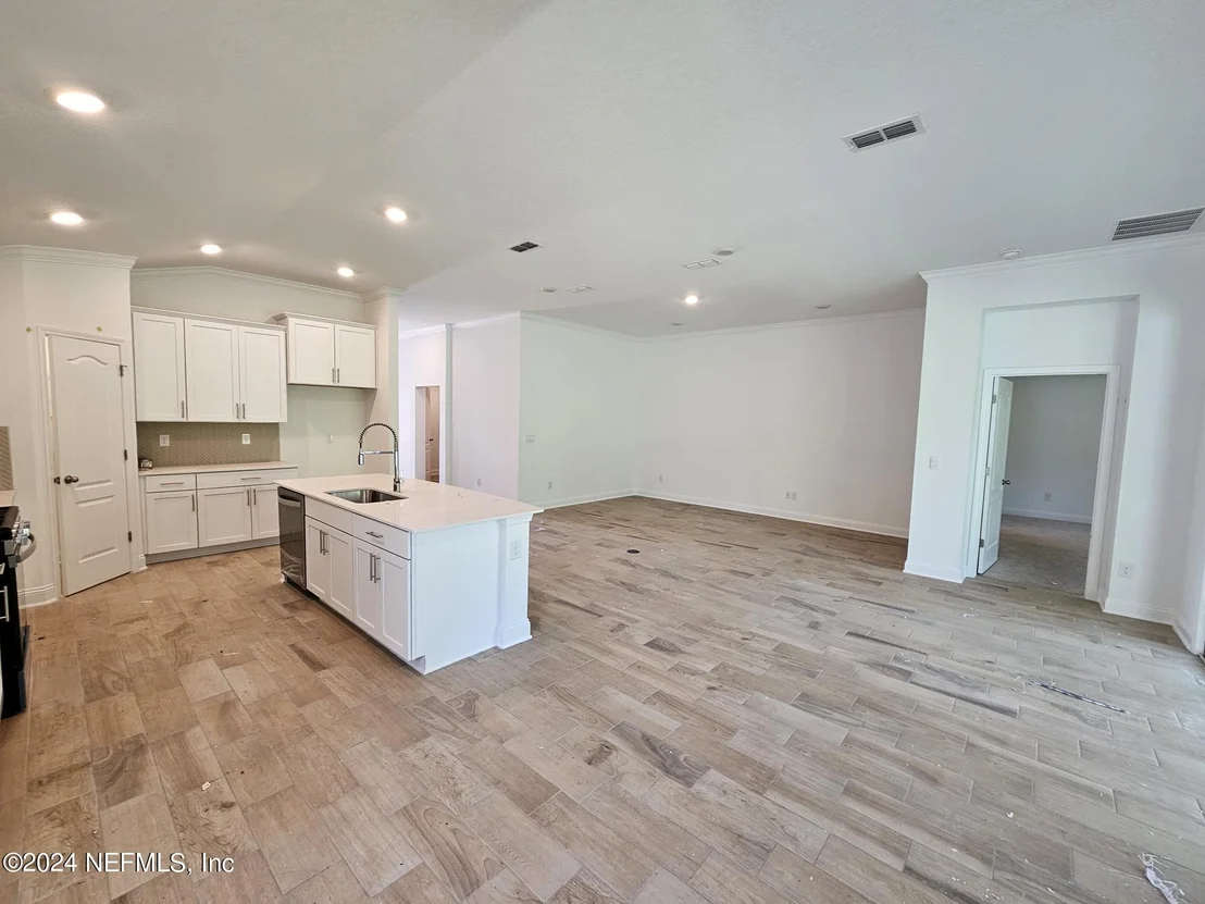 Photo of 212 ZANCARA Street