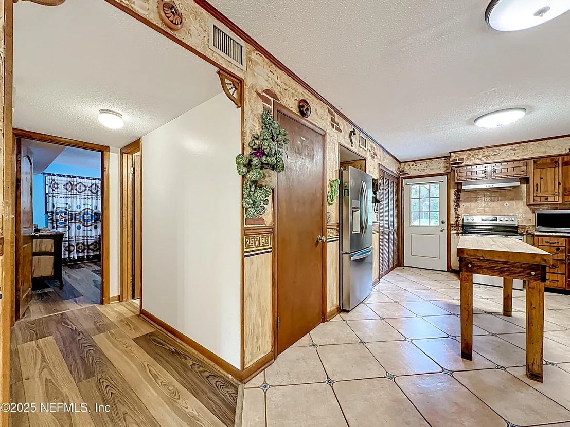 Photo of 35061 KAREN Road