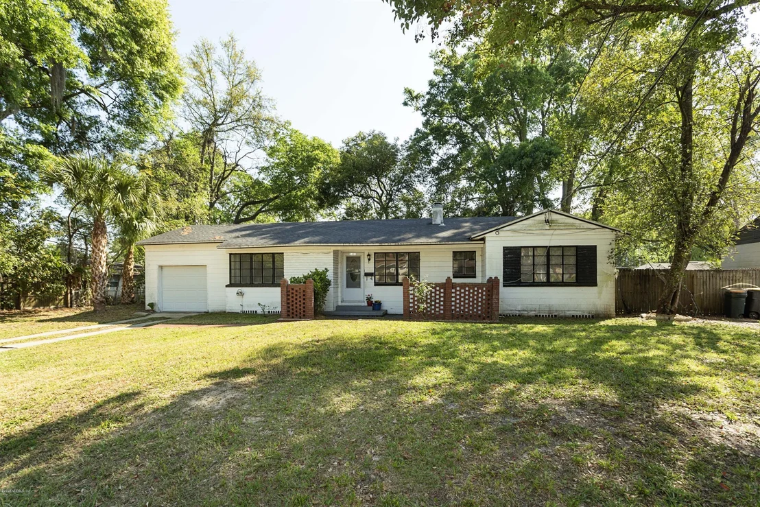 Photo of 2435 ORMSBY Circle W