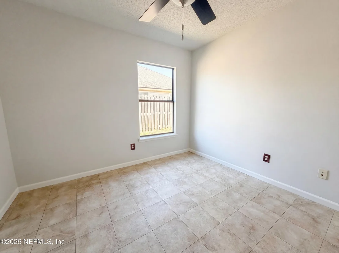 Photo of 585 THORNBERRY Road
