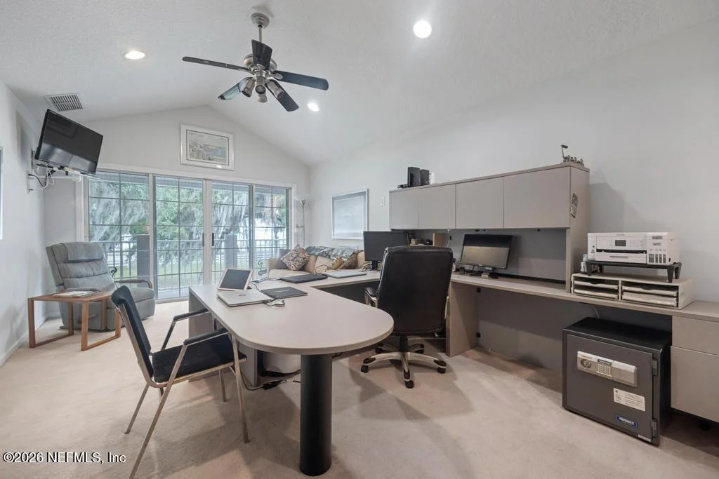 Photo of 124 RIVER PLANTATION Road N