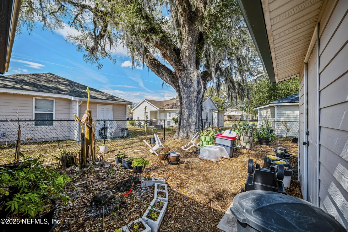 Photo of 705 OAK ARBOR Circle