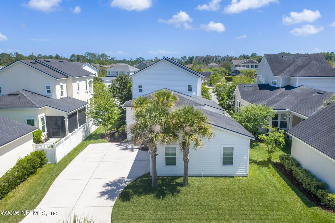Photo of 44 FREMONT Avenue