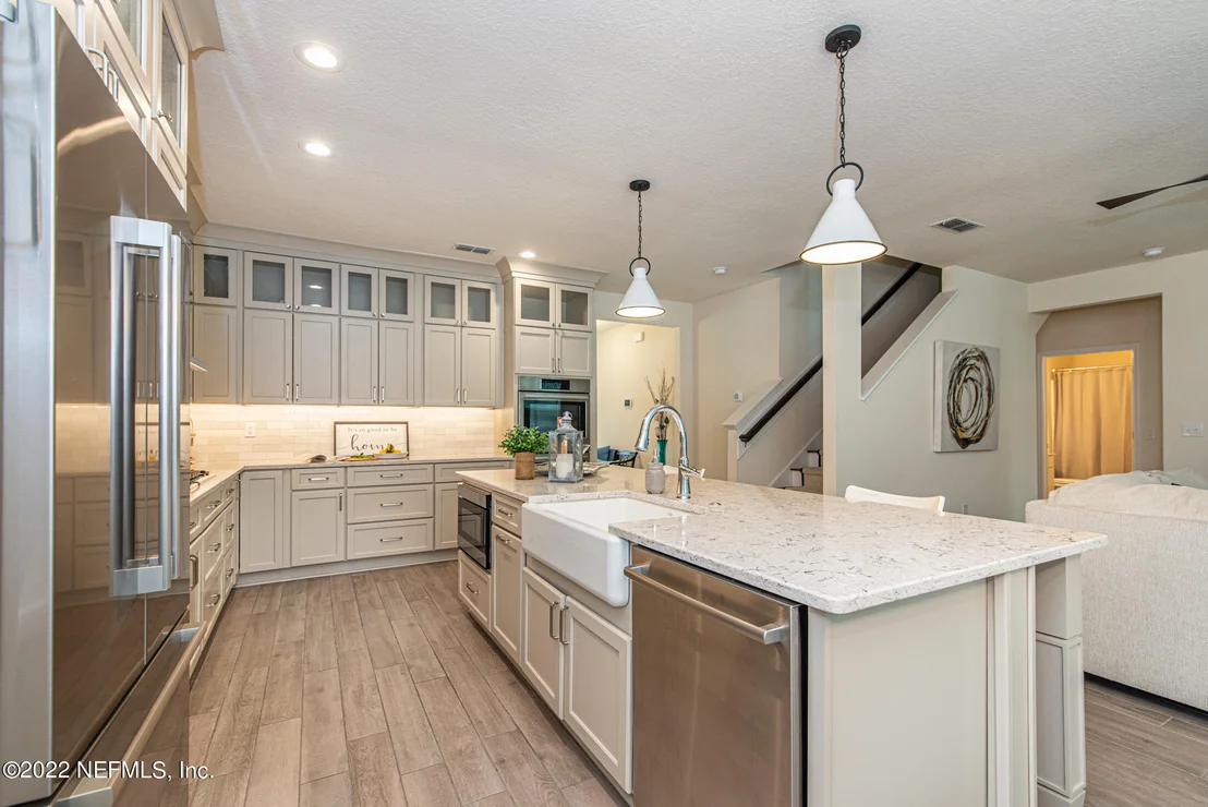 Photo of 237 CHASEWOOD Drive
