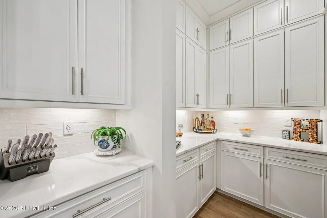 Photo of 32 HIGH OAKS Place