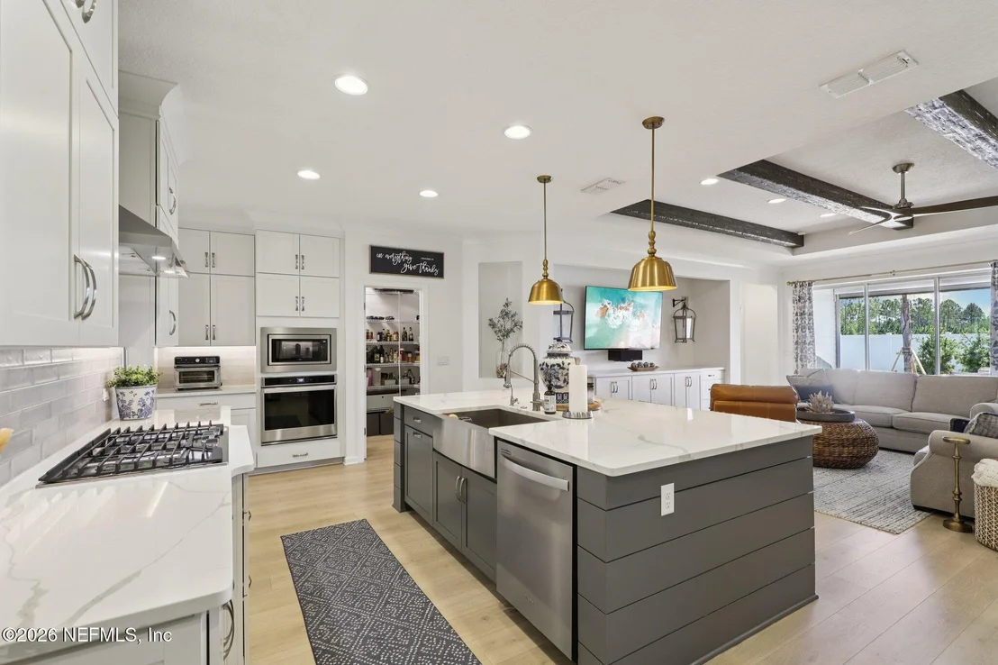Photo of 221 MARQUESA Circle