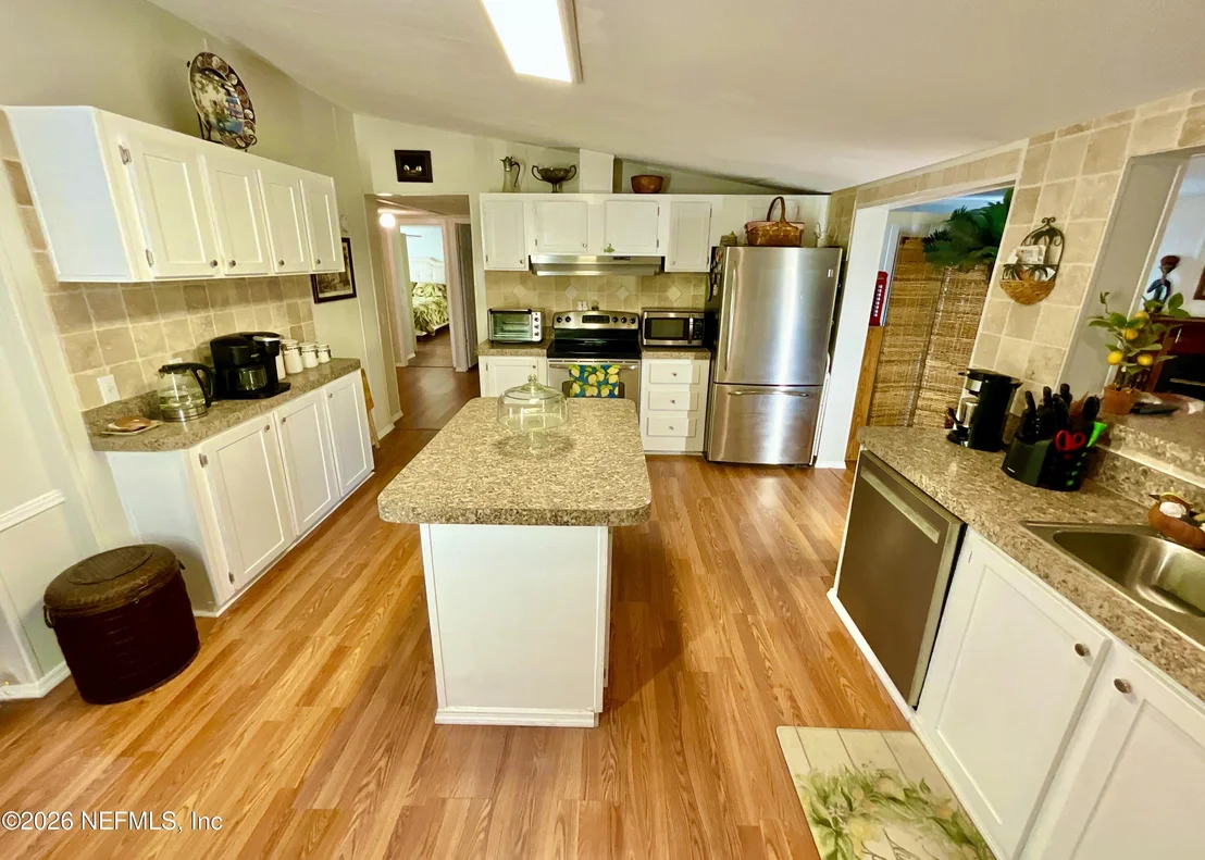 Photo of 129 CRYSTAL LAKE Drive